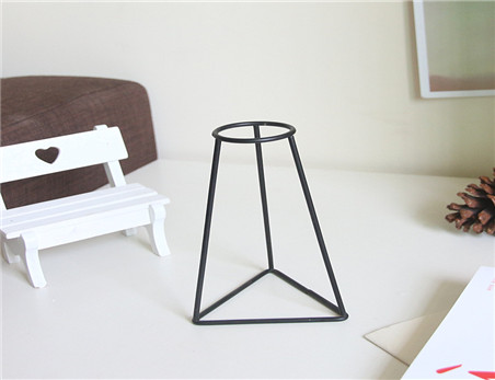 Hot sale gold metal frame vase in multi-shaped home decoration iron vase