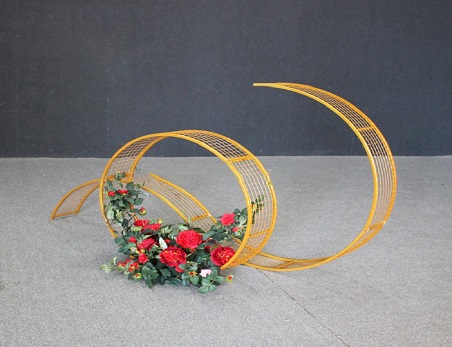 Iron Curve Shape Flower Stand