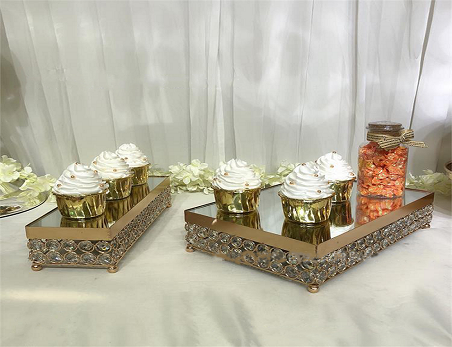 Gold Acrylic Beaded Metal Cake Stand