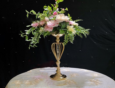 Metal Gold Net Shape Vase