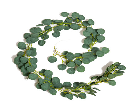 wholesale decorative greenery Eucalyptus leaves hanging garland for wall decoration